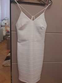 Къса бяла рокля размер С