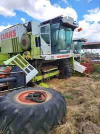 Vand combine Claas Commandor 228 si Laverda pentru dezmembrat