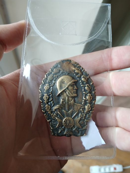 Царски пехотински нагръден знак войнишки медал орден