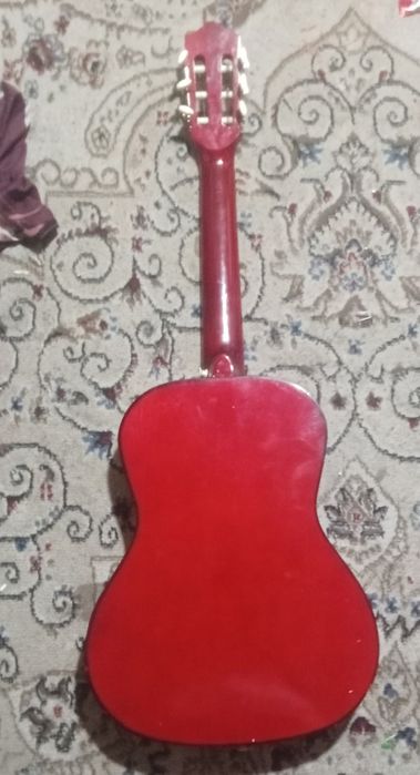 Продаю гитару за 20000 тыс