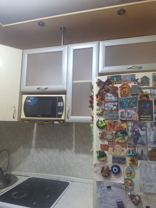 Продам кухонный гарнитур самовывоз