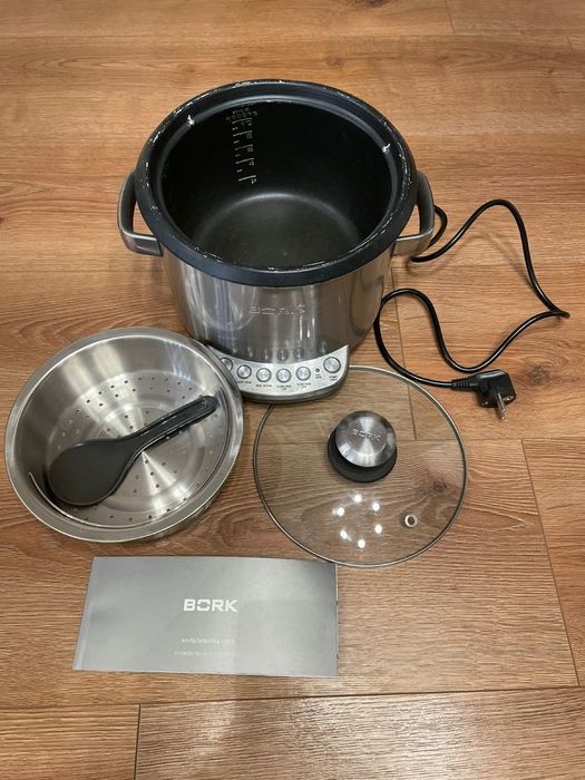Мультиварка Bork U601