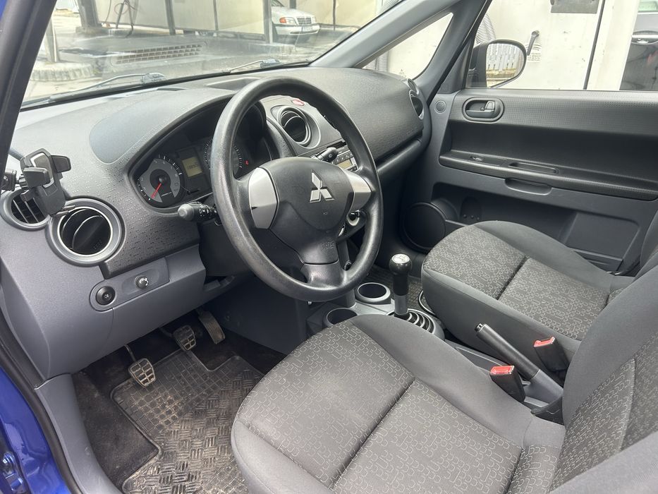 Mitsubishi Colt 2009