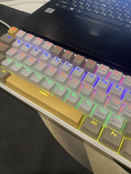 Игровая клавиатура Redragon fizz melt-gold