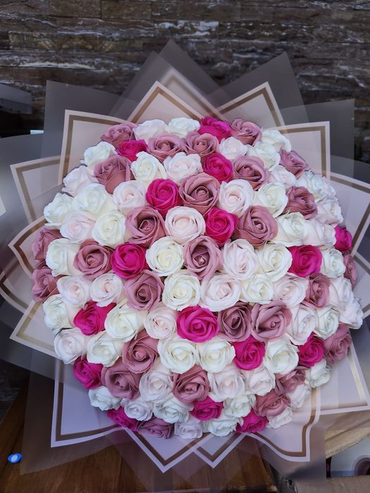 Buchete/ aranjamente trandafiri sapun