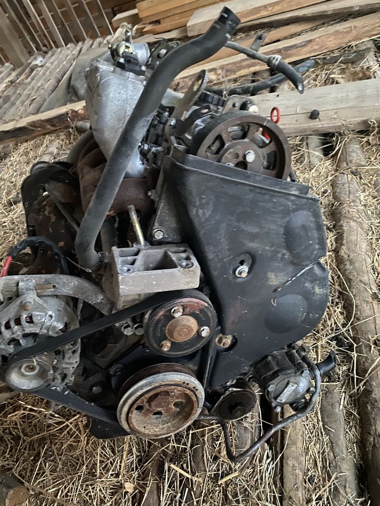 Vand motor renault mascott in stare buna
