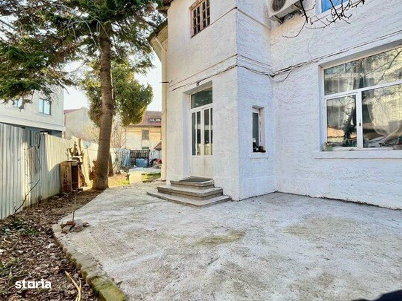 Oportunitate de Investiție | Zonă Centrală - Casă cu Teren Generos S1