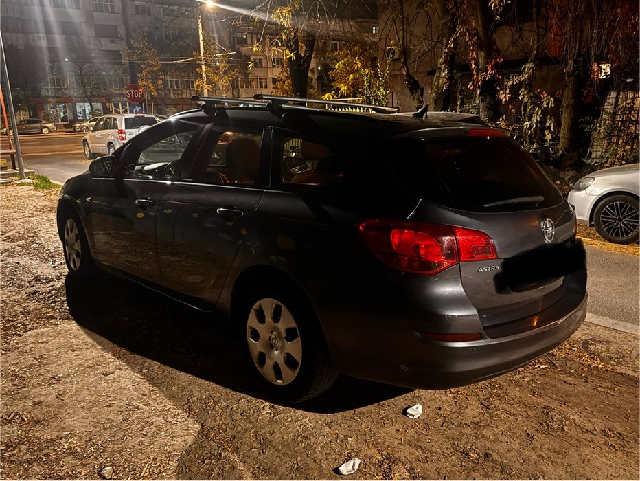 Opel astra j 2012 1.7d