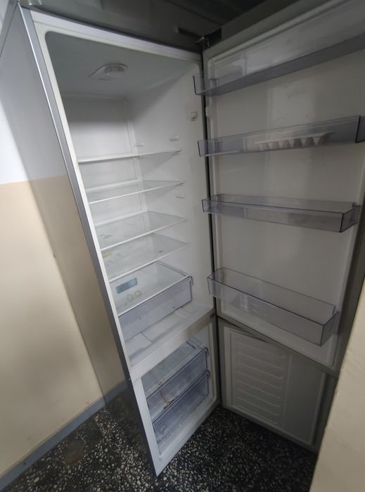 Combina frigorifica Beko