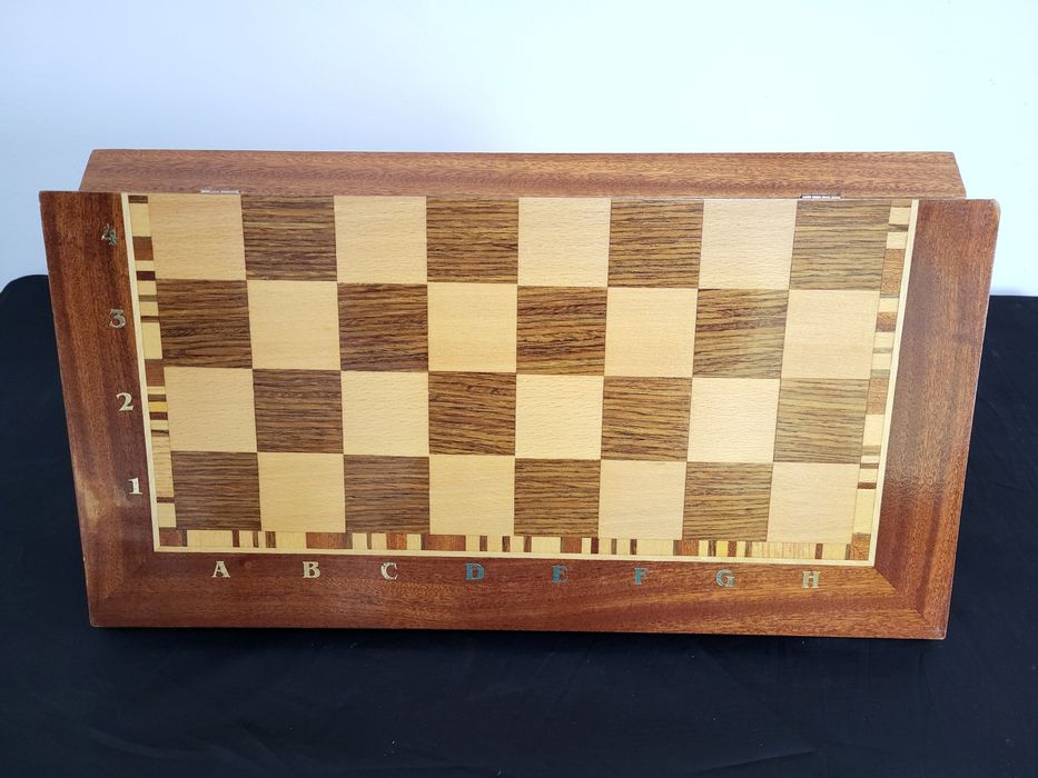 #6 Дървен шах От времето на соца,табла