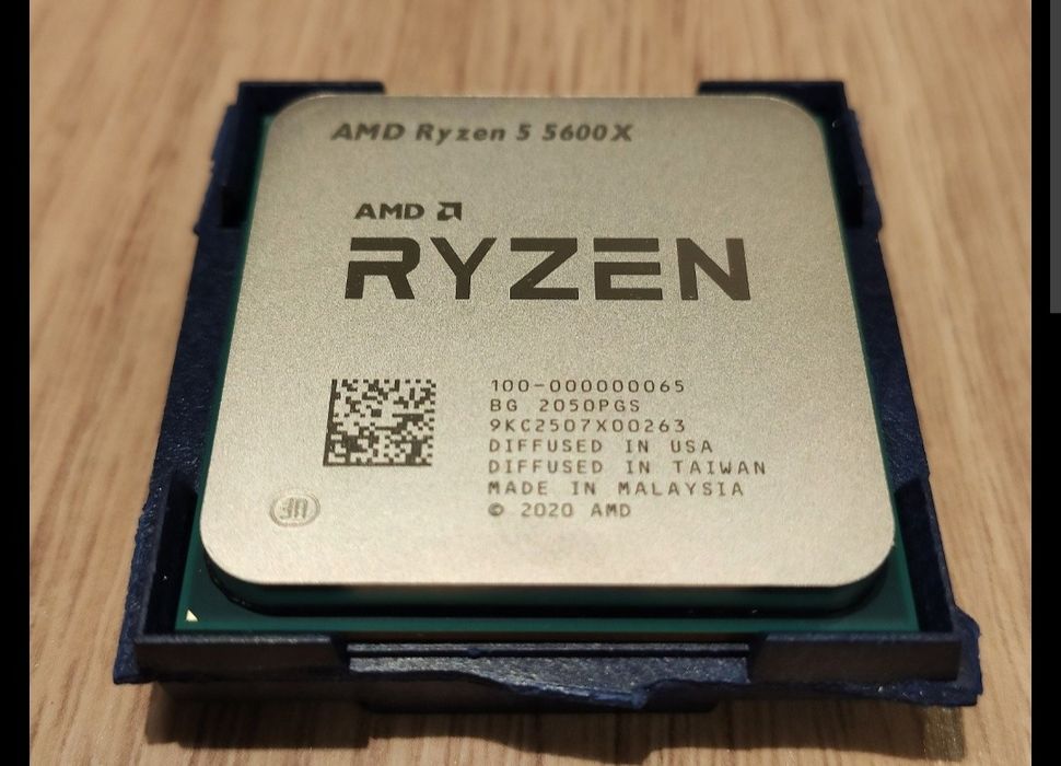 Продам процессор ryzen 5600x