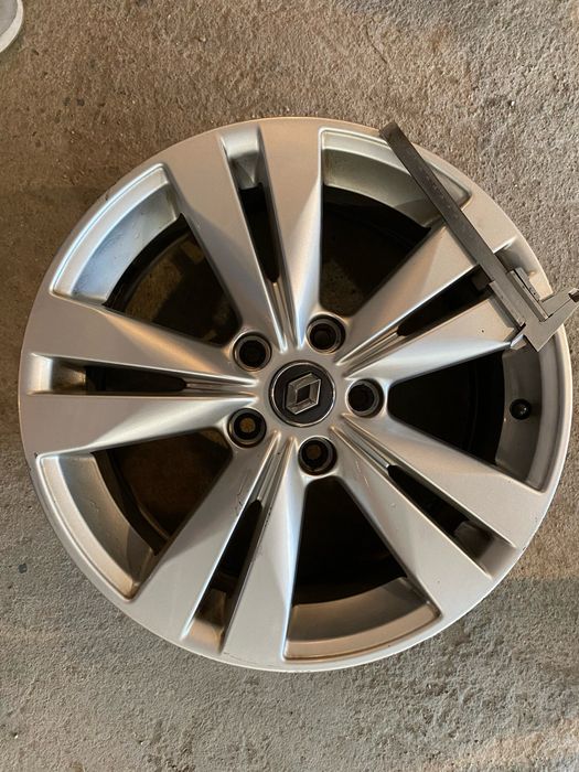 Оригинални джанти Рено 17 7j 5x114.3 ет43 ЦО 66.1