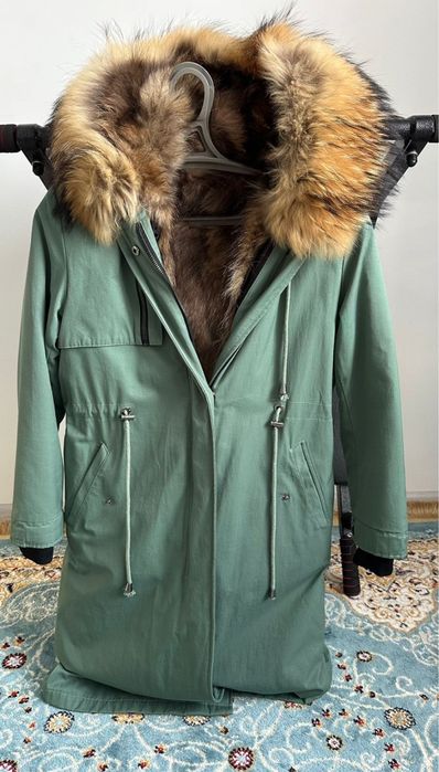 Продам верхнию одежду Парка