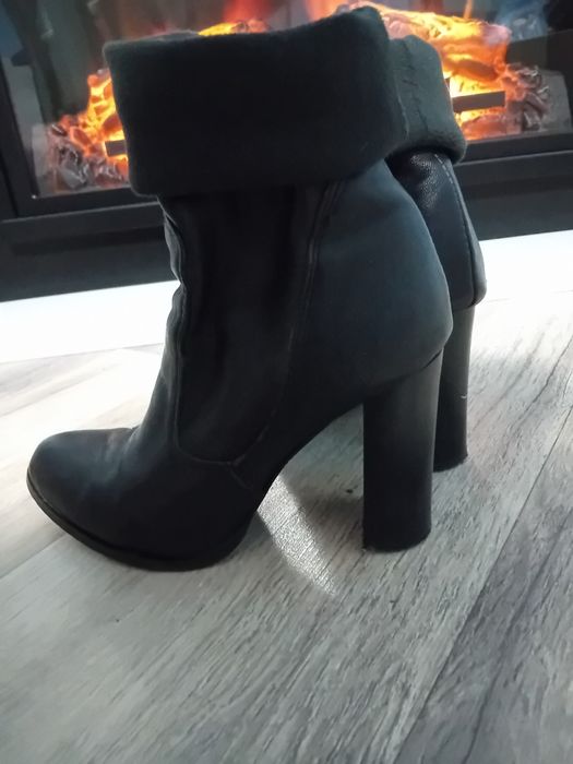 Vând bocanci drumetie pentru femei, marca Quechua, ghete Musette și bo