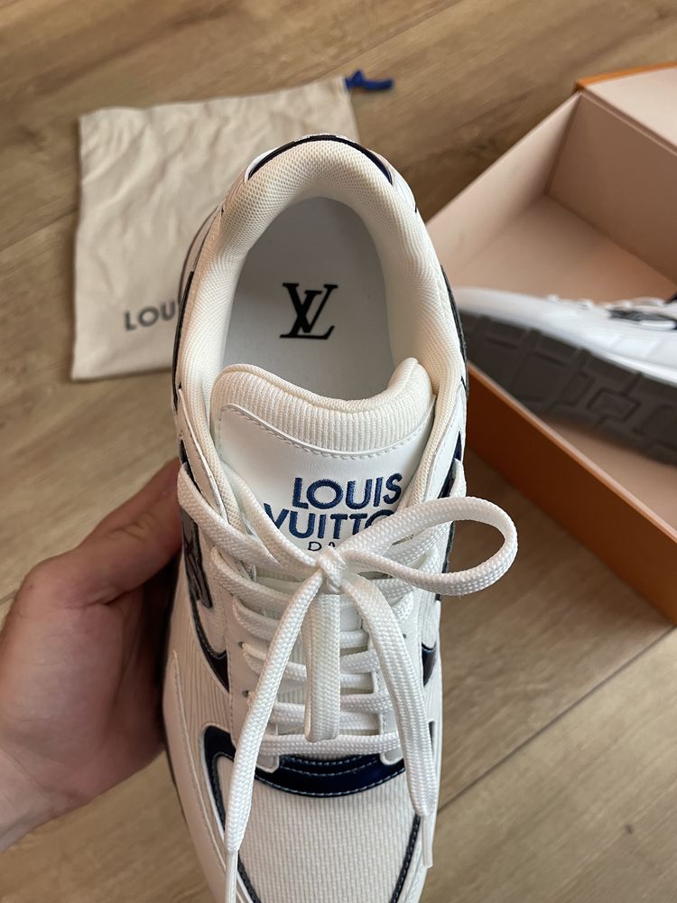 Louis Vuitton Trainers - 100% ORIGINALI - Marimea 8/42