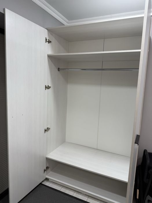 Шкаф для прихожей