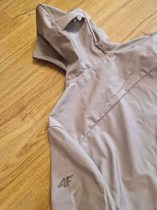 4F Geaca softshell 8k waterproof, windproof, ploaie,munte,vant