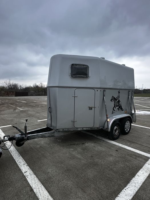 Vand remorca de animale