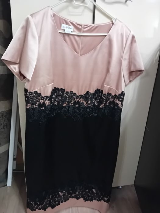 Рокля женска черно-розова