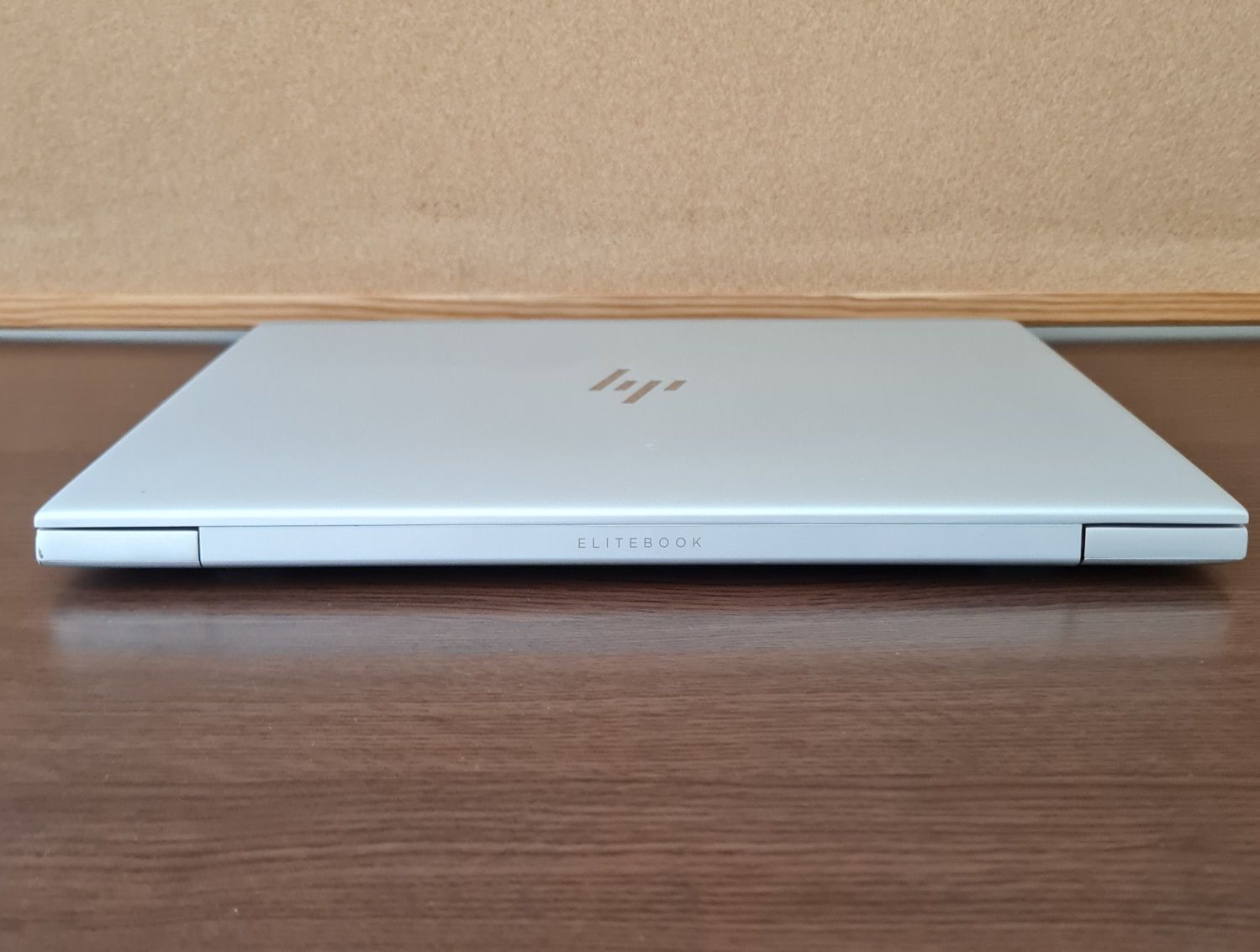 hp elitebook 830 G5 / i5 / full HD / SSD /