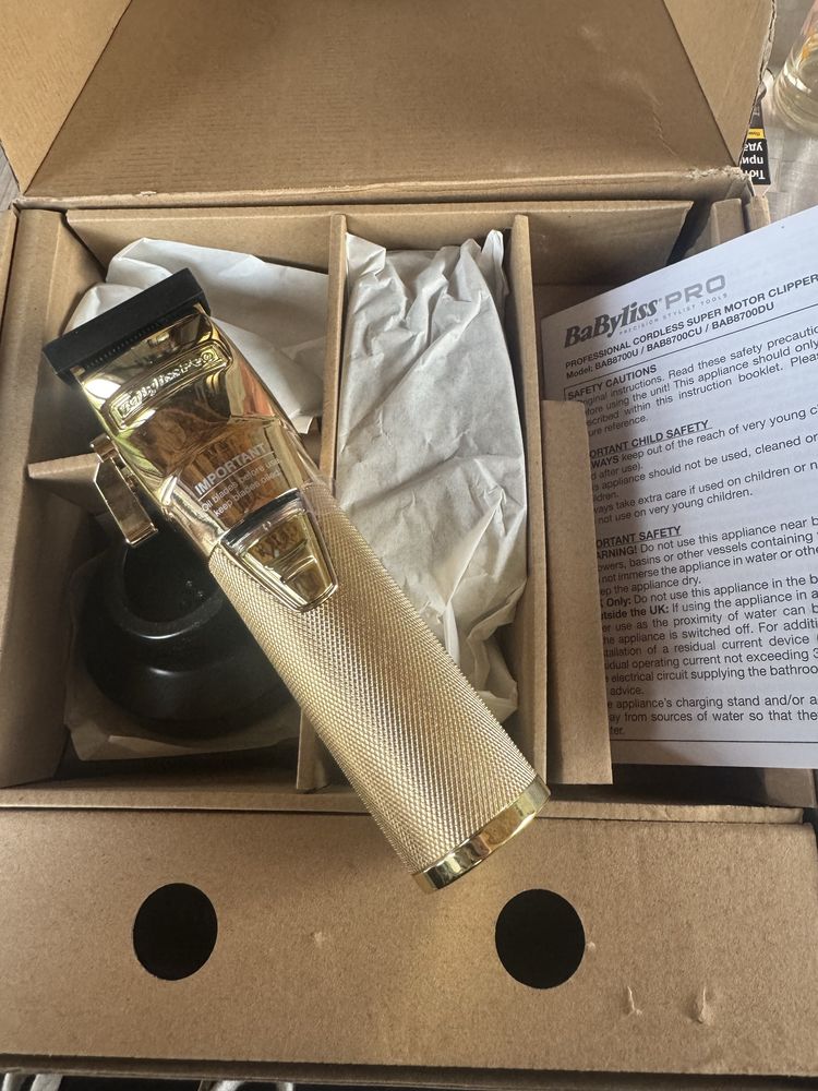 Машинка за подстригване Babyliss Gold за коса и брада
