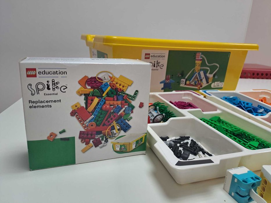 Продавам LEGO® Education SPIKE™ Essential Set - 1 брой