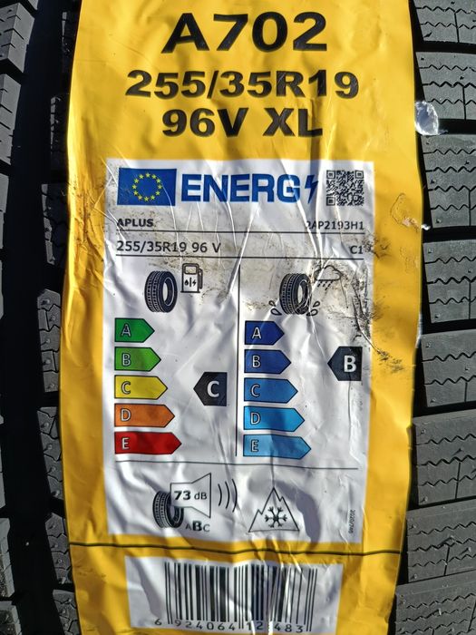 НОВИ ЗИМНИ -19цола -255/35-1бр.-190лв."APLUS"-с монтаж и баланс