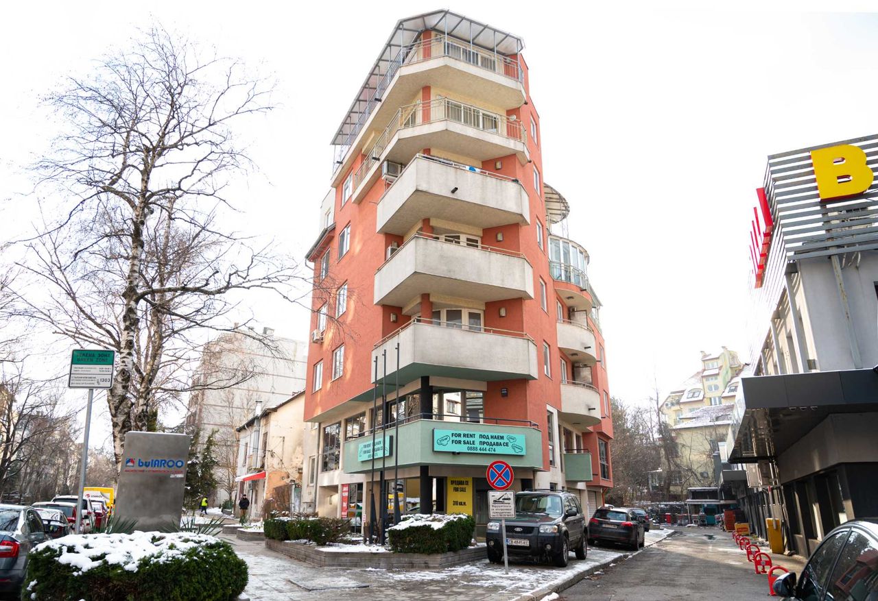 Продава се Офис в София, Лозенец - 303 кв.м за 3480 €/кв.м - Снимка #16