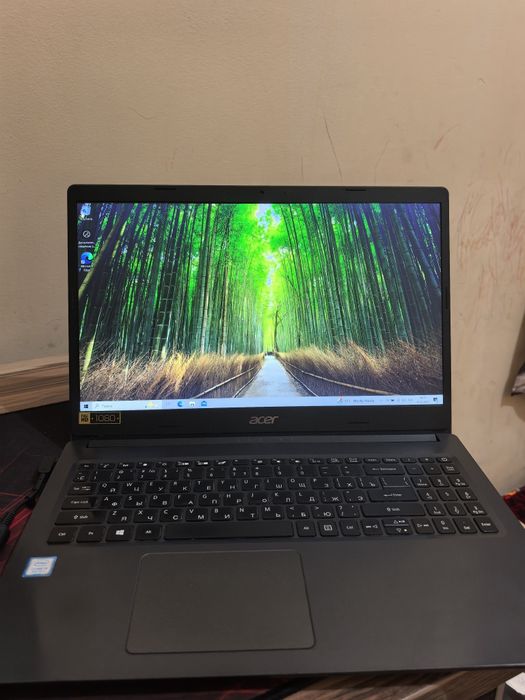 Ультрабук Асер Core i3-8145. SSD 256Gb