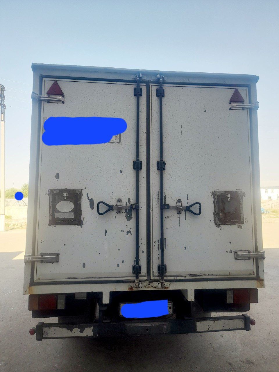 Isuzu yuk mashinasi