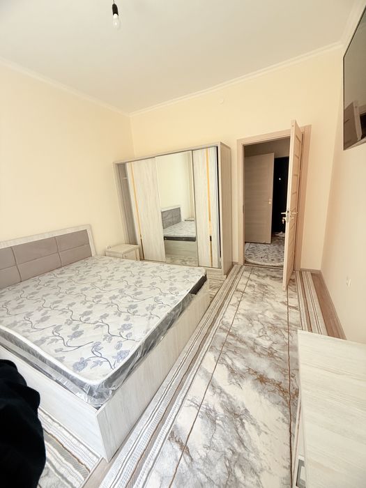 Qorasuv 158 dom 48 m2 hama narsalari bilan