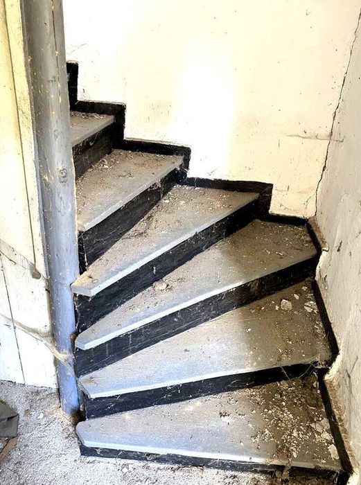 Продава се Къща в Бургас, Център - 112 кв.м за 249 €/кв.м - Снимка #2