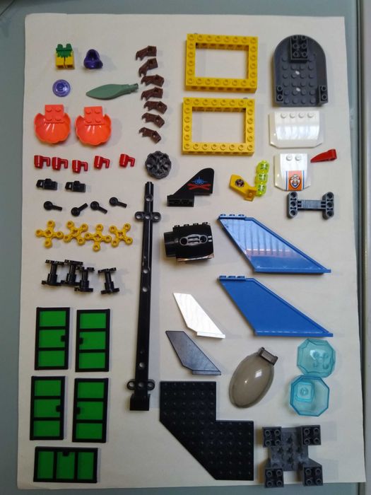 Lego минифигурки аксесоари части