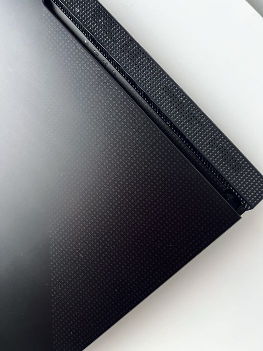 Asus ROG Strix G713IE