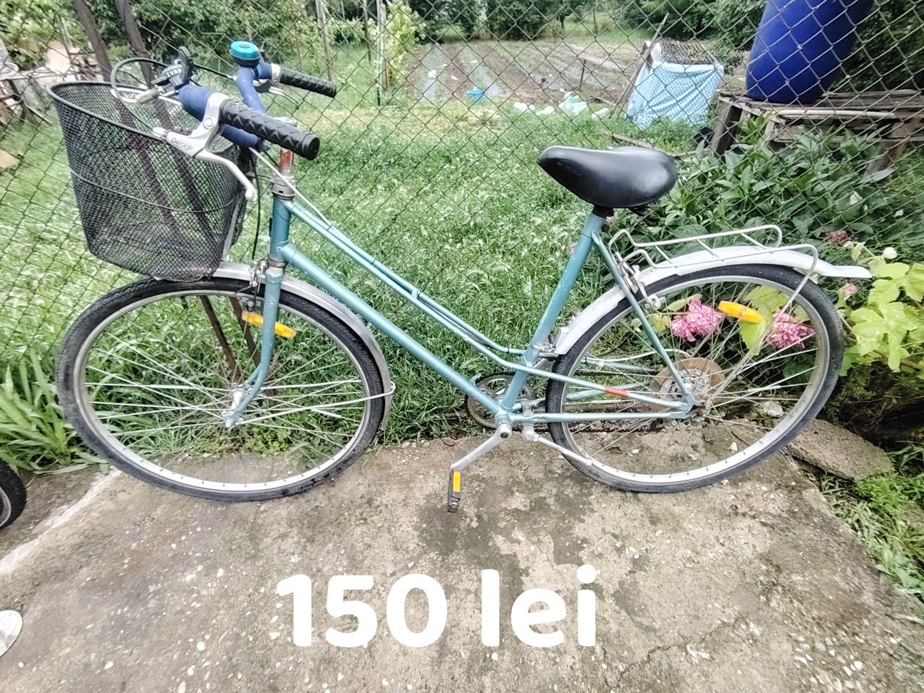 Biciclete pentru copii și adulti.