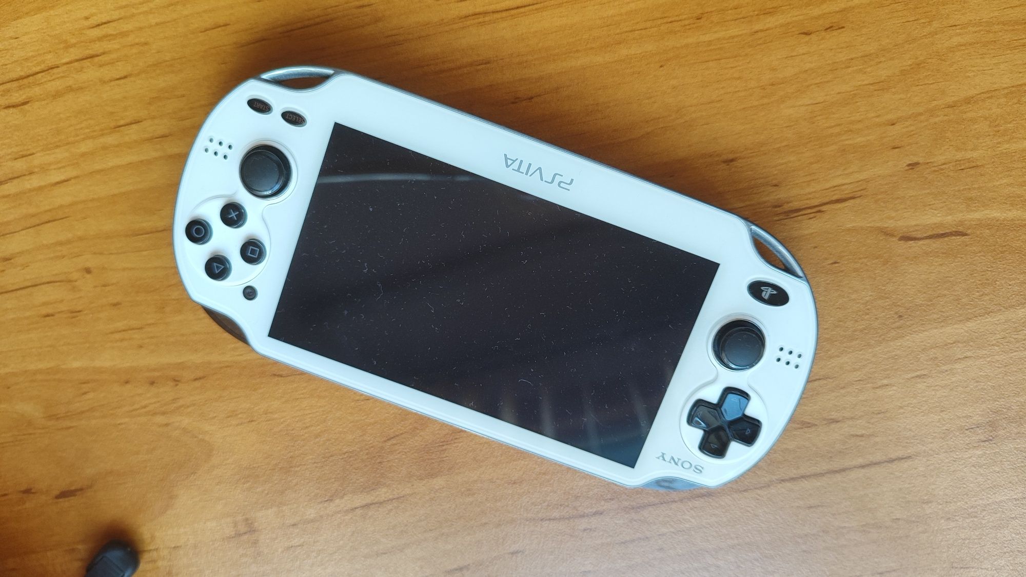 Ps Vita без драскотини