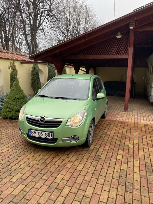 Opel agila 2009 1l benzina