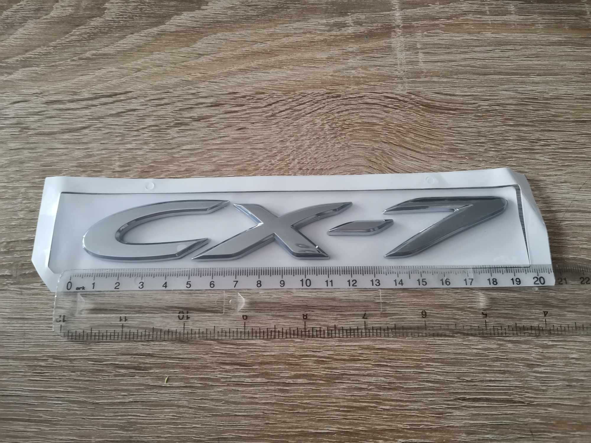 Сребрист надпис Mazda CX-7