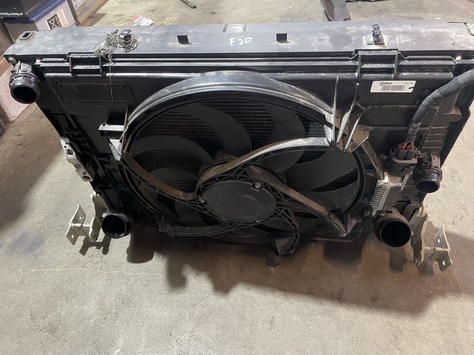 Радиатори/ перка БМВ Ф20/ Ф21 автомат (radiatori bmw f20)