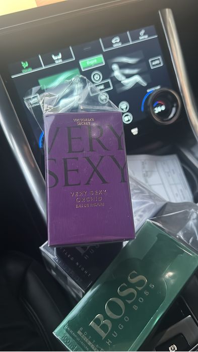 Vand 4 parfumuri   100 ml very sexy,boss de femei boss barbati