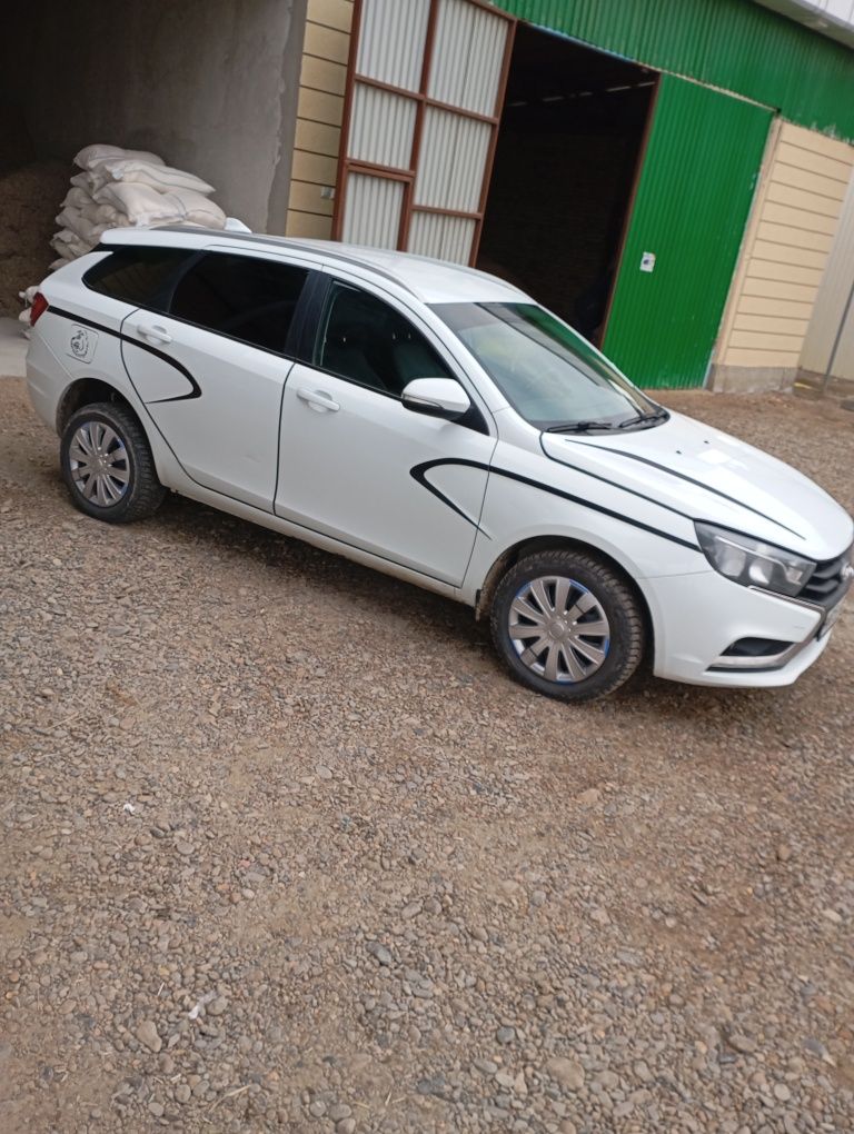 Lada vesta unversal