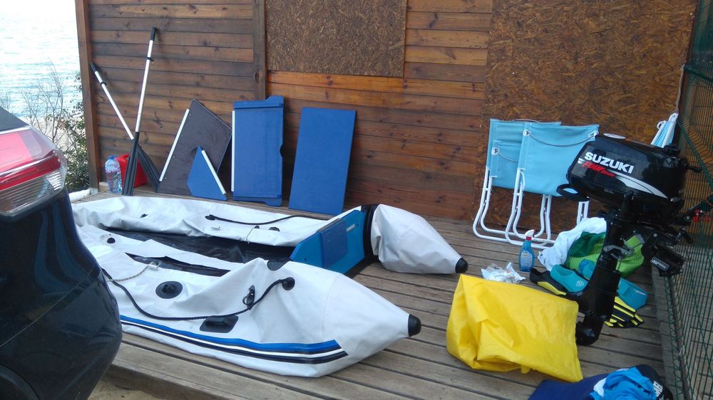 Продавам лодка Zodiac 340 с мотор Suzuki