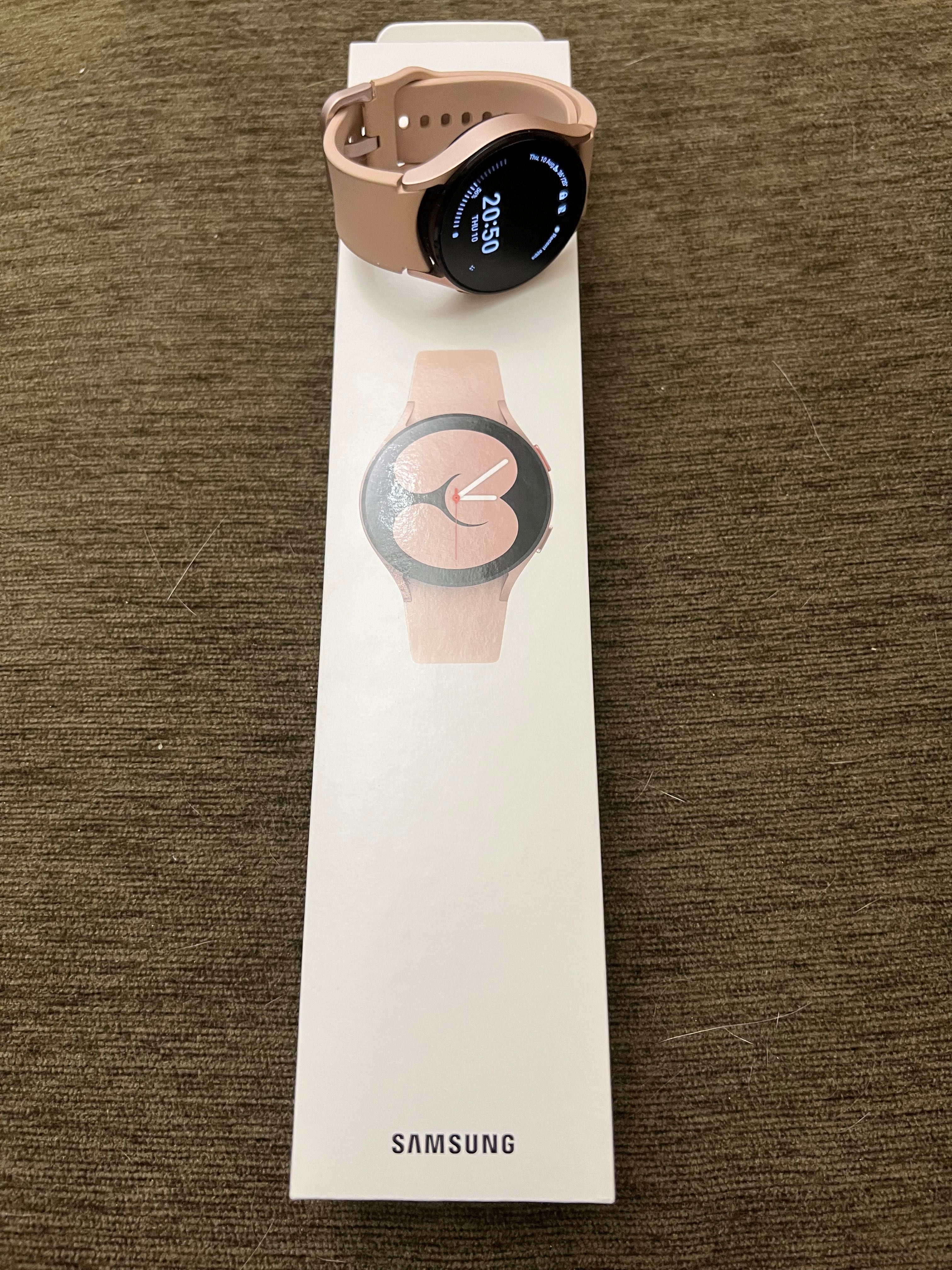 Смарт часы SAMSUNG
Galaxy Watch4
Bluetooth® | Wi-Fi° | GPS 40мм