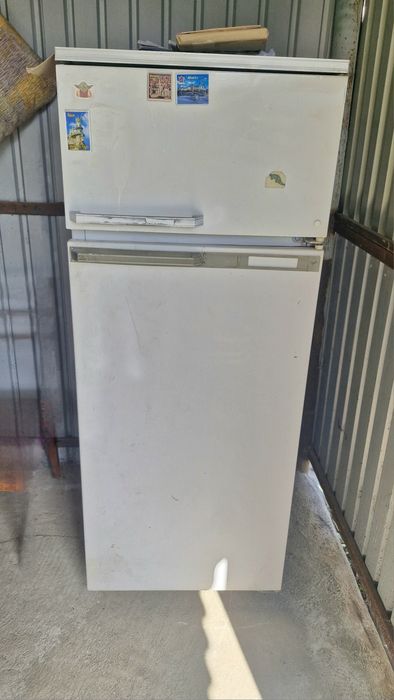 Холодильник продам