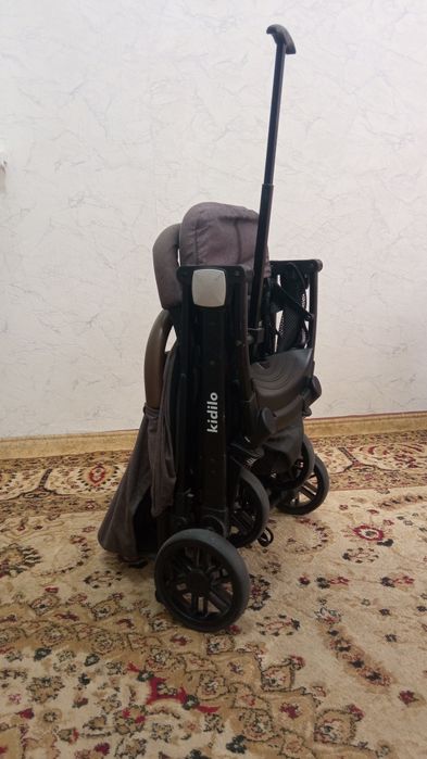 Коляска чемодан трансформер