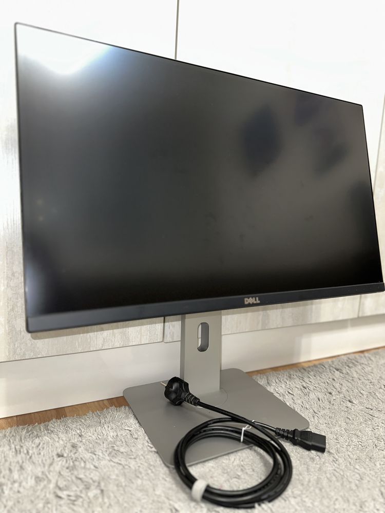 Монитор для компьютера Dell