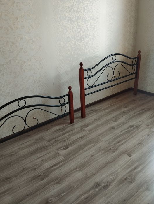Продам мебель от кровати.