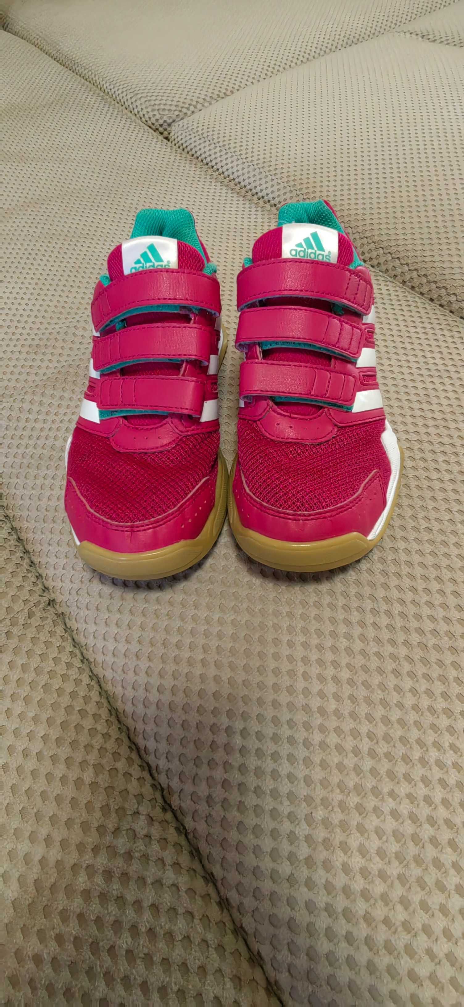 Маратонки Adidas 34