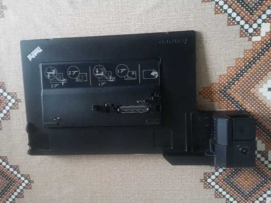 Dock Station pentru laptop Lenovo