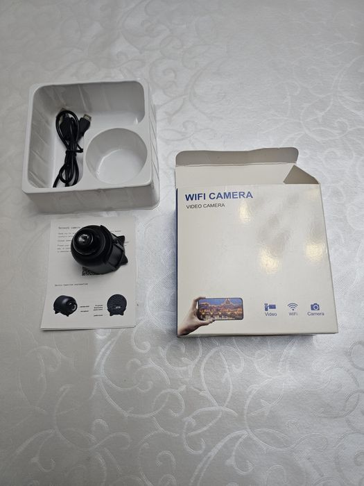 Mini cameră spion wifi